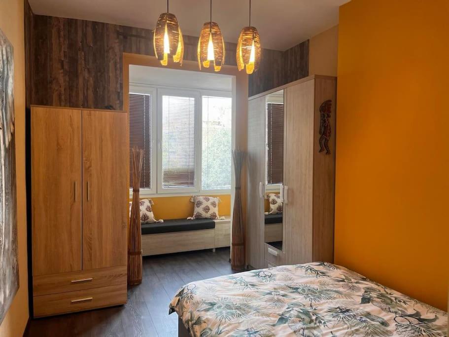 Cozy 2Br Oasis In Central Burgas City Exteriér fotografie